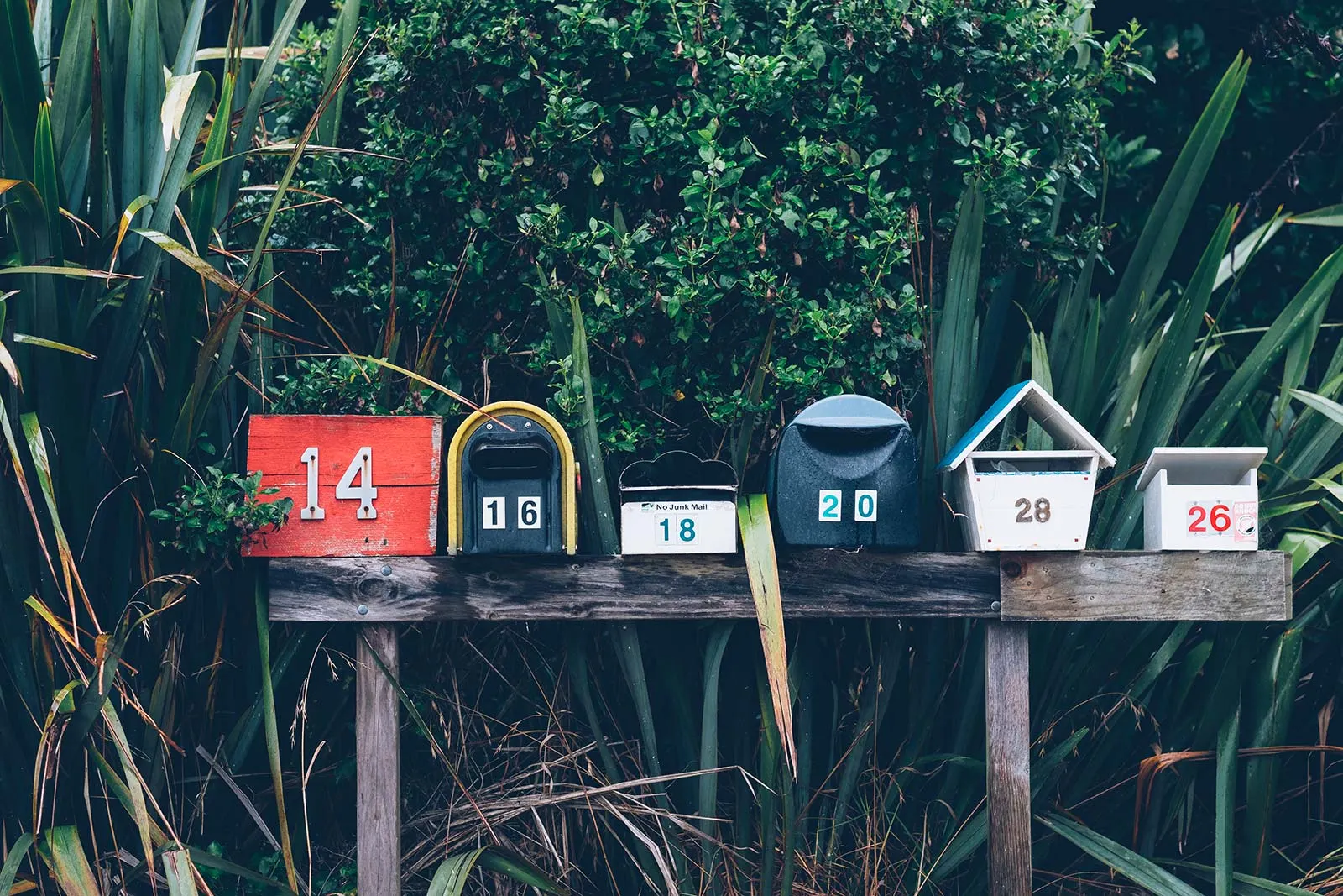 Une ou plusieurs adresses e-mails pour votre entreprise Une ou plusieurs adresses e-mails pour votre entreprise