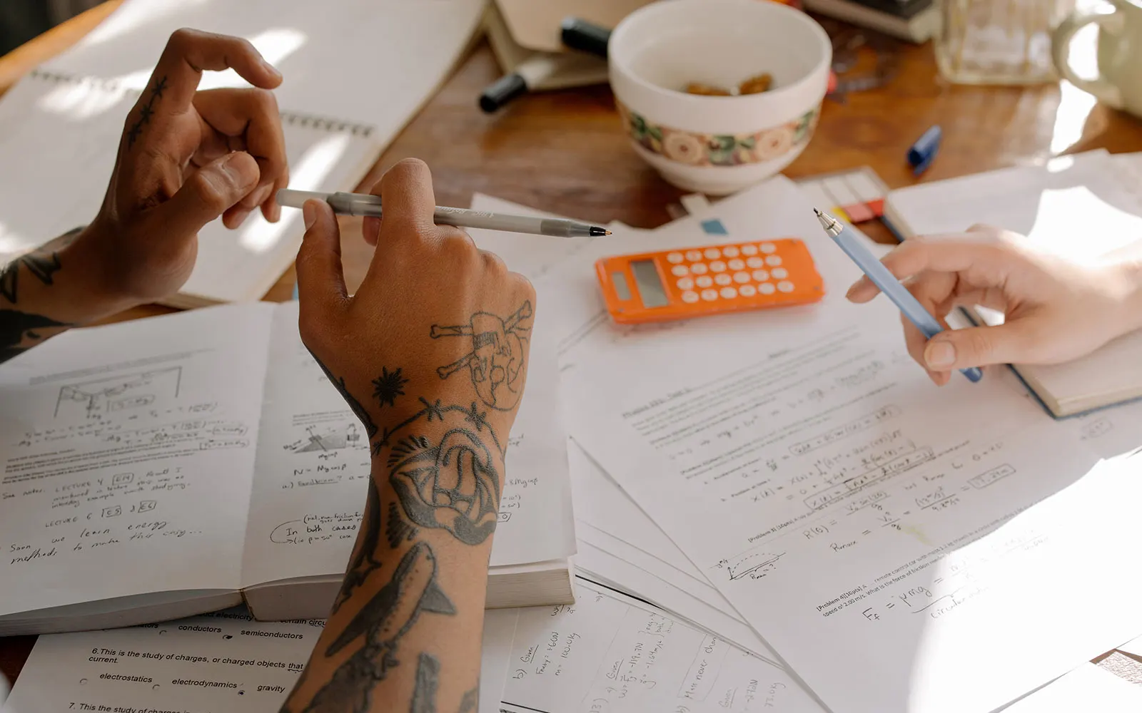 Fort heureusement, ici, on s'épargne le calcul différentiel… Fort heureusement, ici, on s'épargne le calcul différentiel…